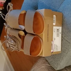 Lucky Brand Sandles